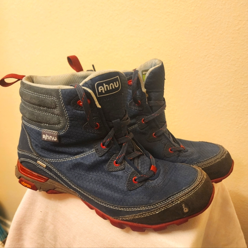 Ahnu Hiking Boots - Navy Women's size US 9.5 (UK 7.5 / Men's 8)